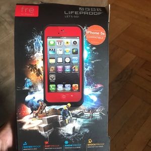 Lifeproof iPhone 5 /5s case -red
